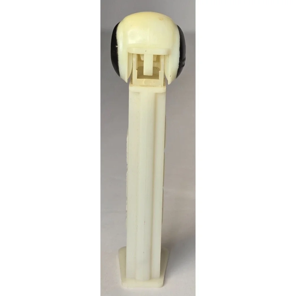 VINTAGE PEZ PEANUTS 